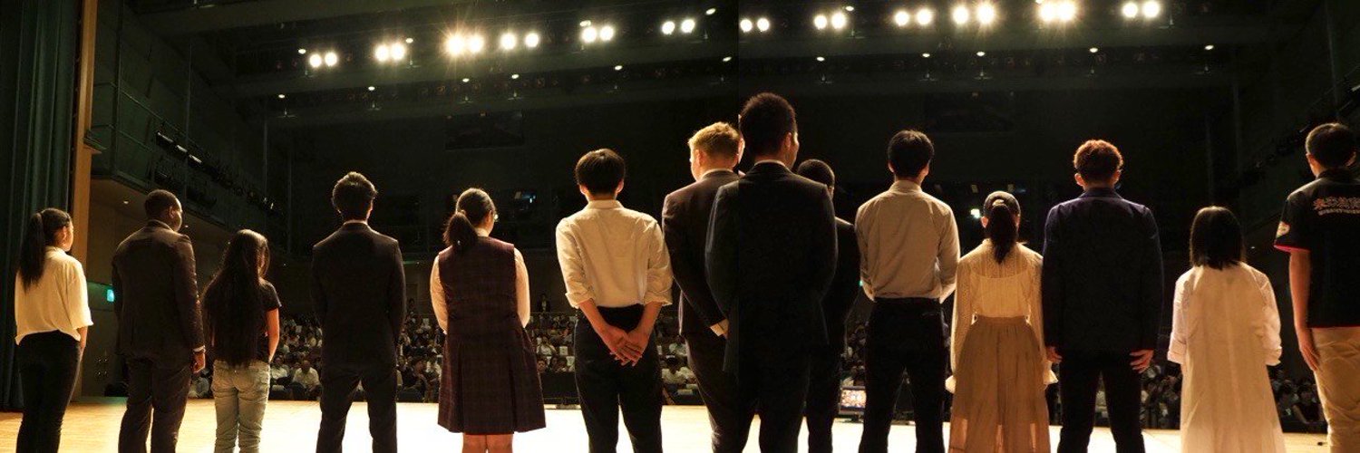 志　プレゼンター